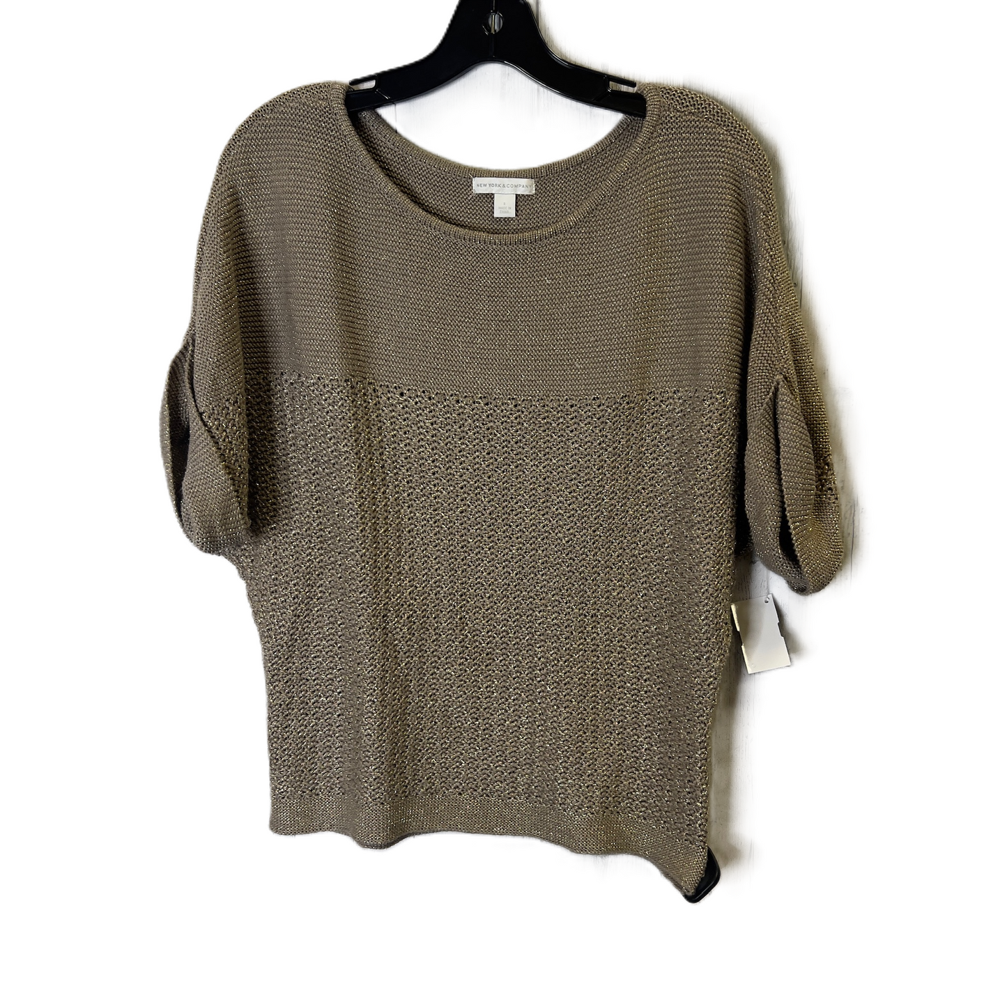 Top Short Sleeve By New York And Co In Gold, Size: M