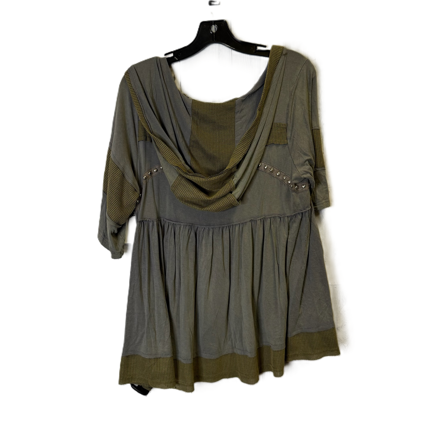 Top Short Sleeve By Pol In Green, Size: S