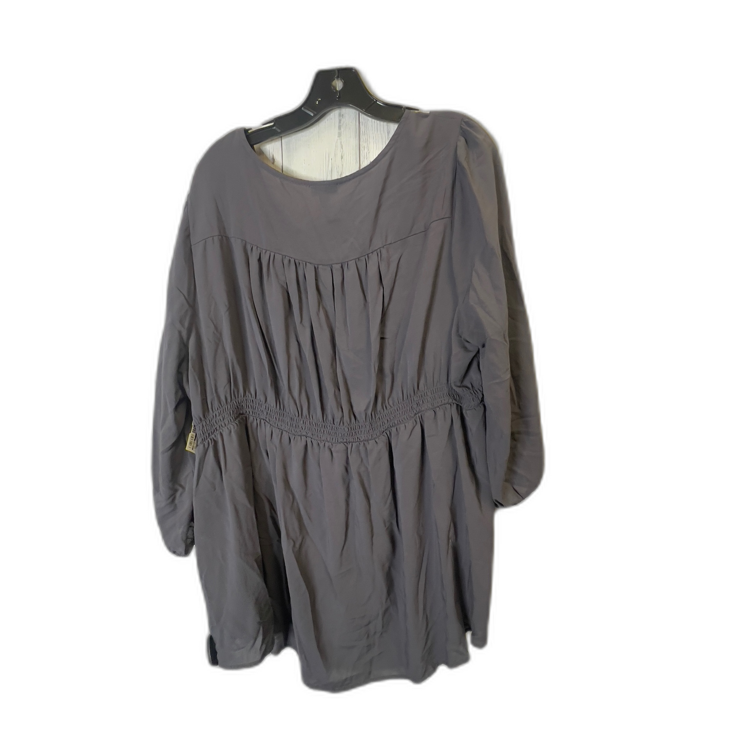 Top Long Sleeve By Torrid In Grey, Size: 3x