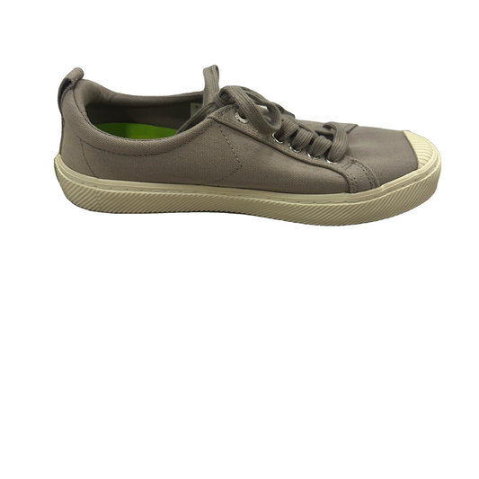 Shoes Sneakers By Cariuma In Taupe, Size: 9.5