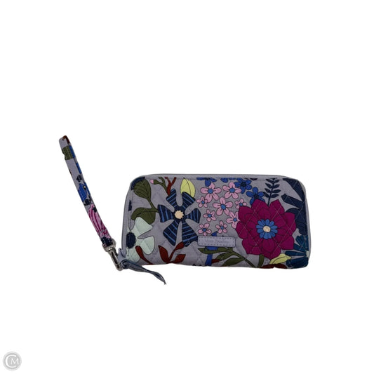 Wristlet By Vera Bradley, Size: Medium