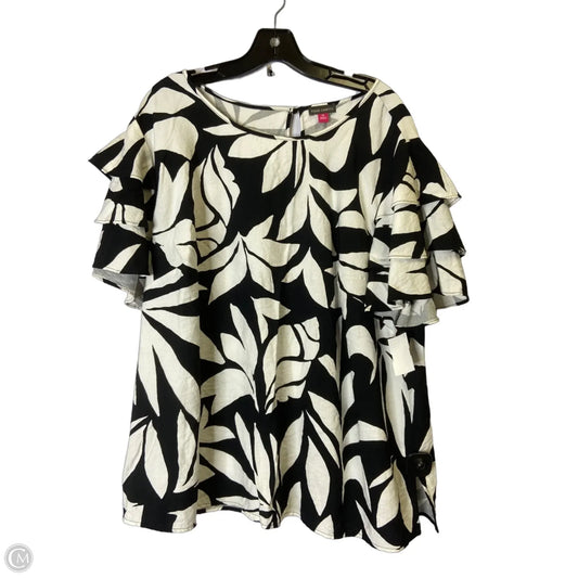 Top Short Sleeve By Vince Camuto In Black, Size: 3x
