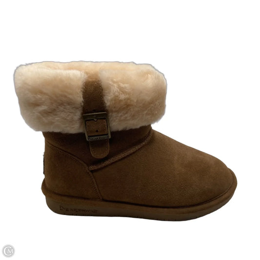 Boots Ankle Flats By Bearpaw In Brown, Size: 7