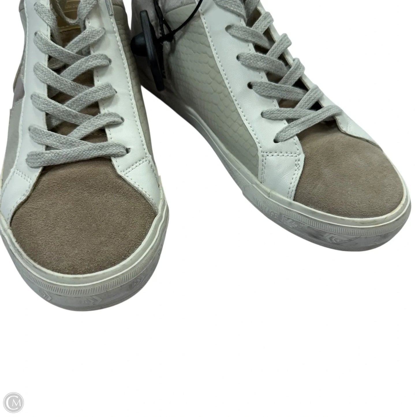 Shoes Sneakers By Vintage Havana In Cream, Size: 10