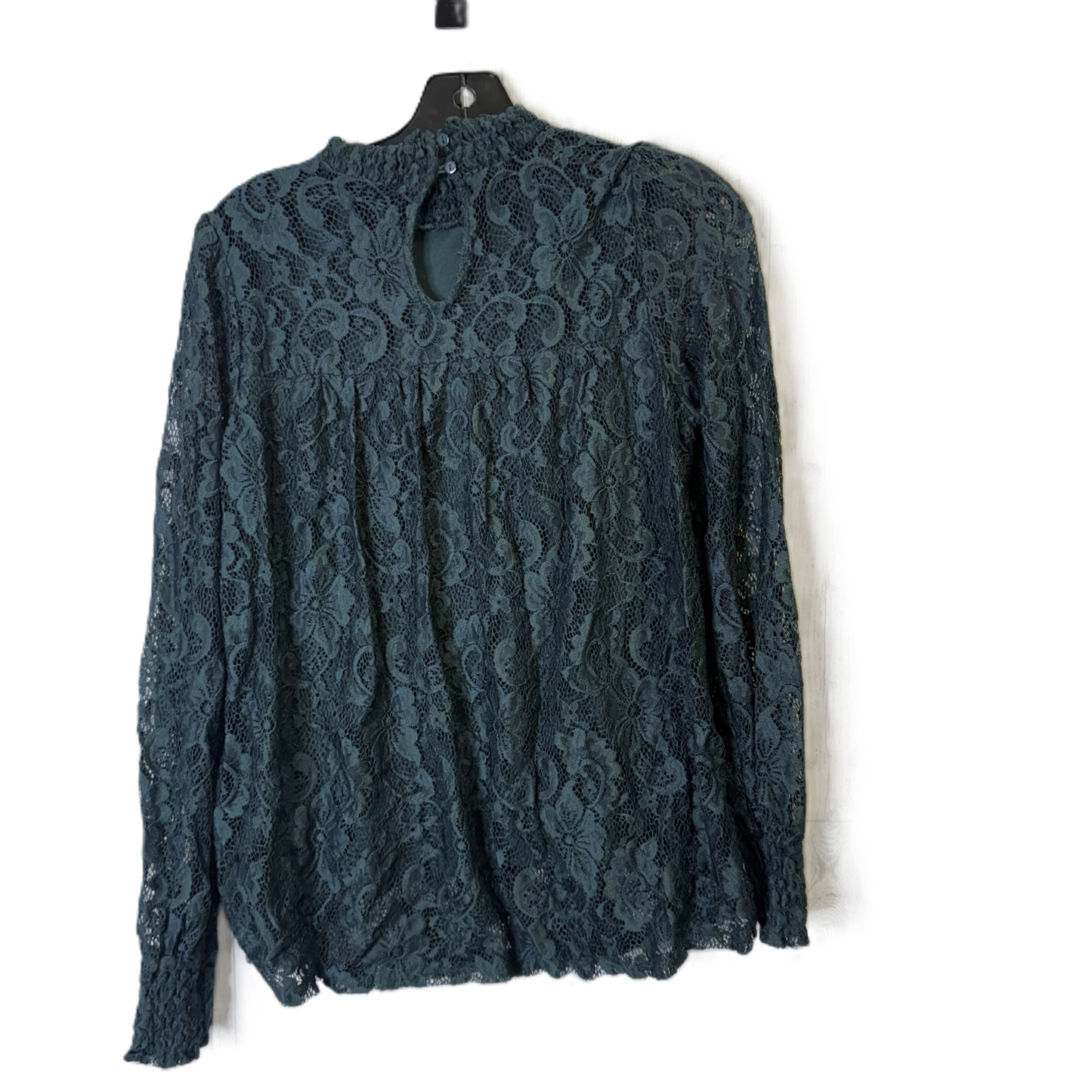 Top Long Sleeve By Cable And Gauge In Green, Size: M