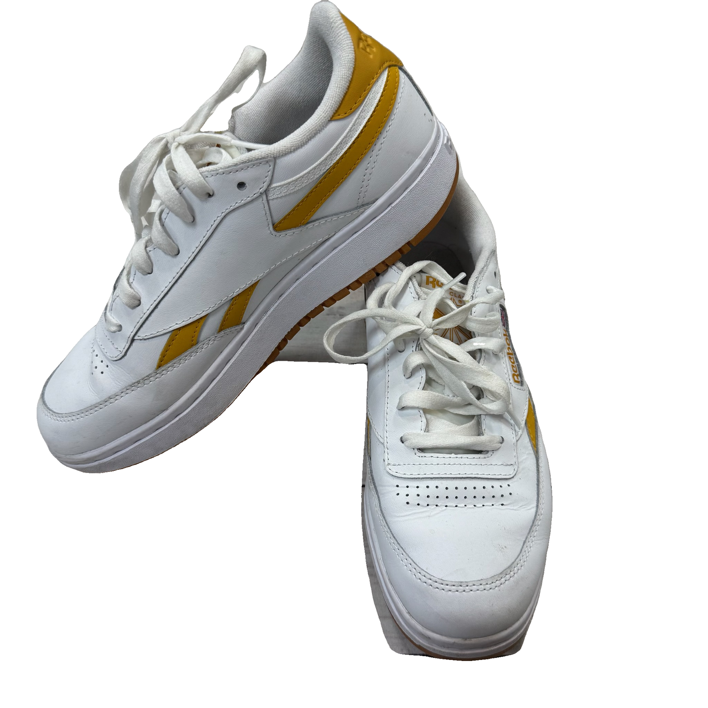 Shoes Athletic By Reebok In White, Size: 9