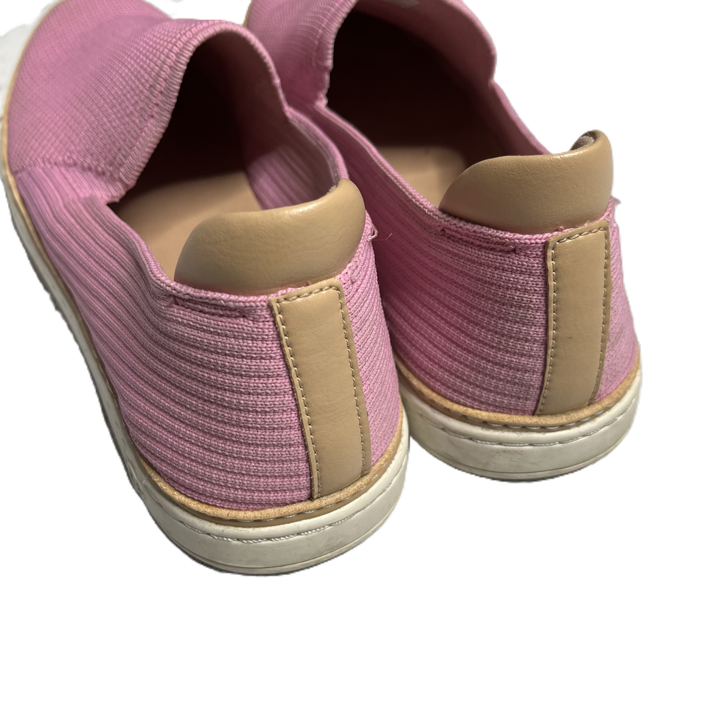 Shoes Designer By Ugg In Pink, Size: 9