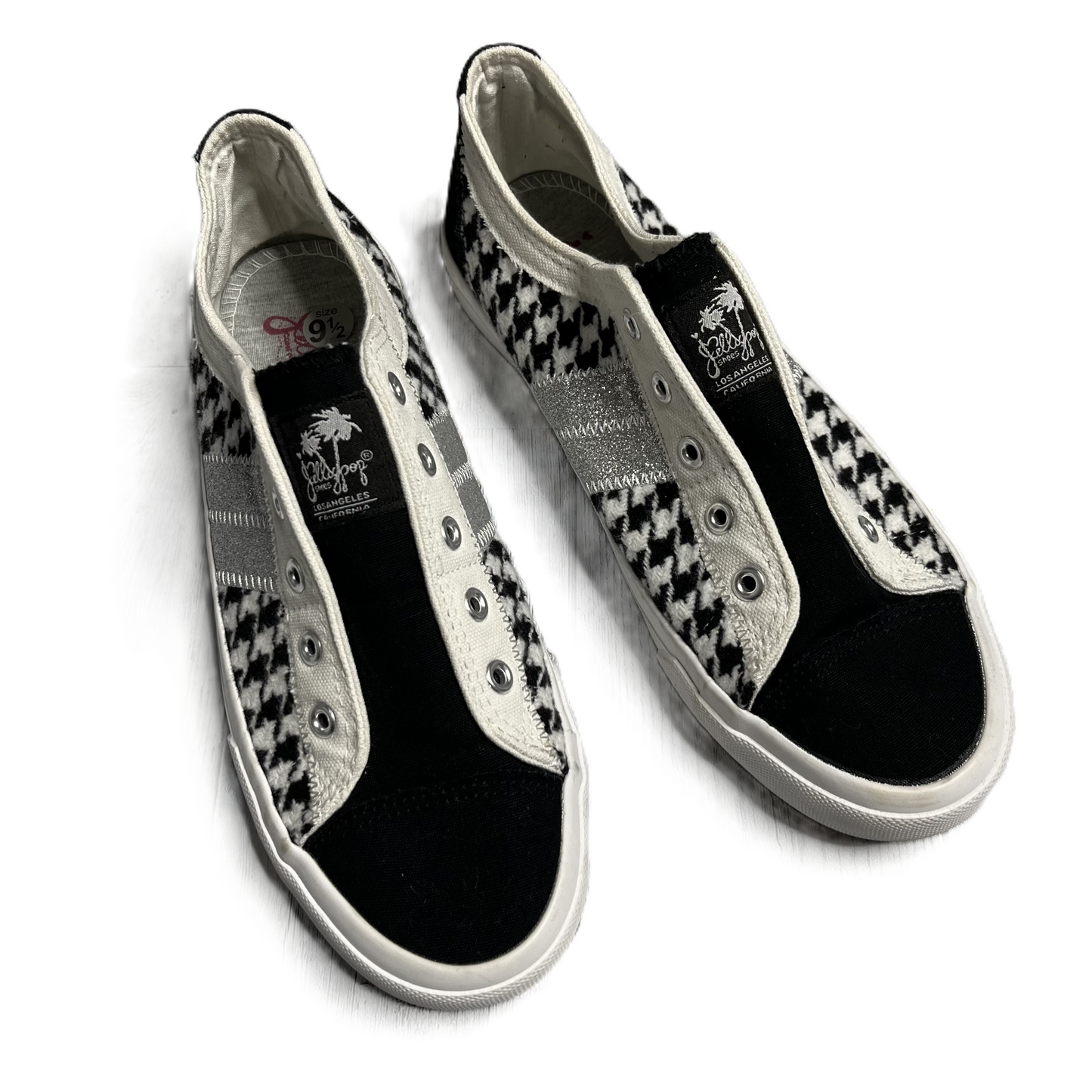 Shoes Sneakers By Jellypop In Black & Cream, Size: 9.5