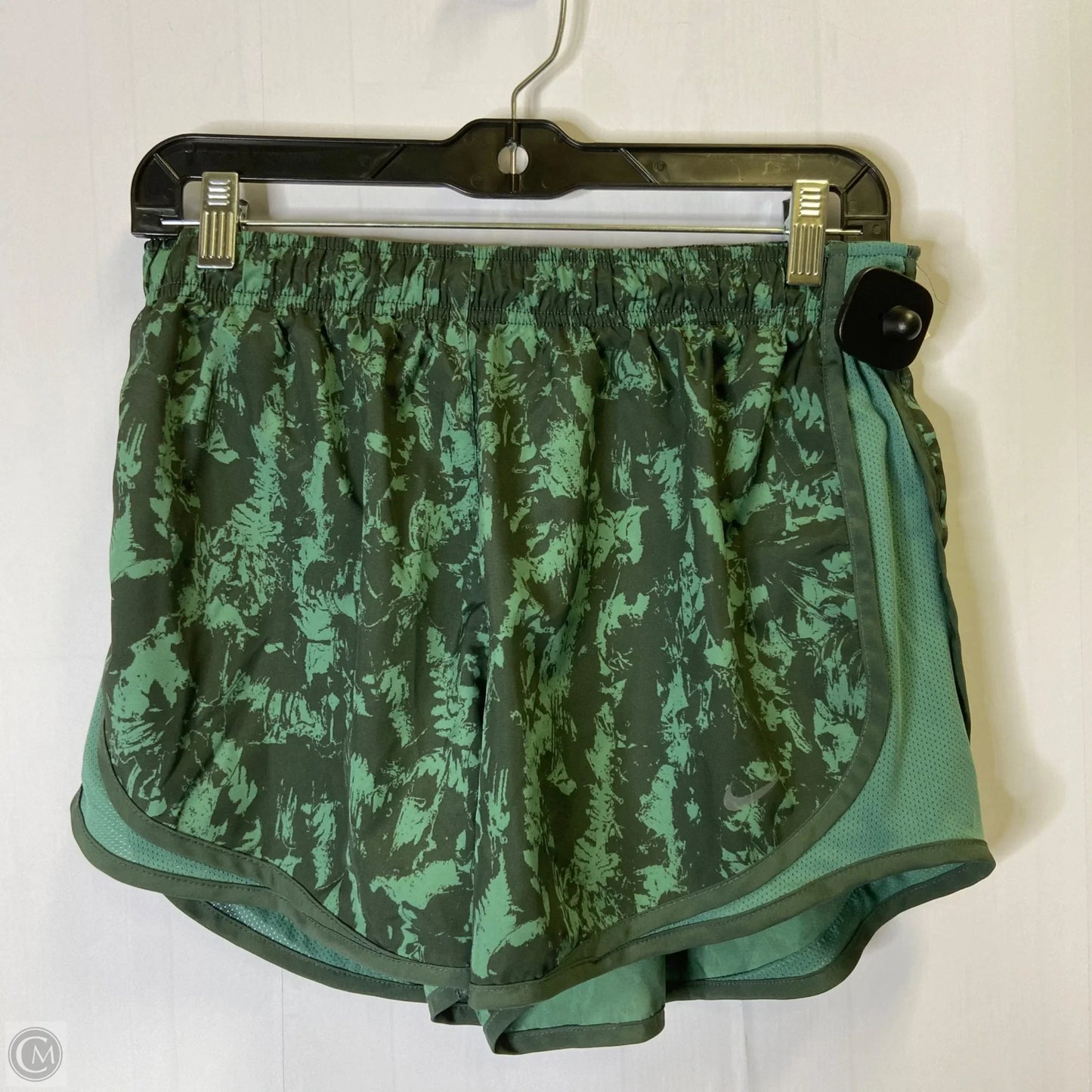 Athletic Shorts By Nike Apparel In Green, Size: L