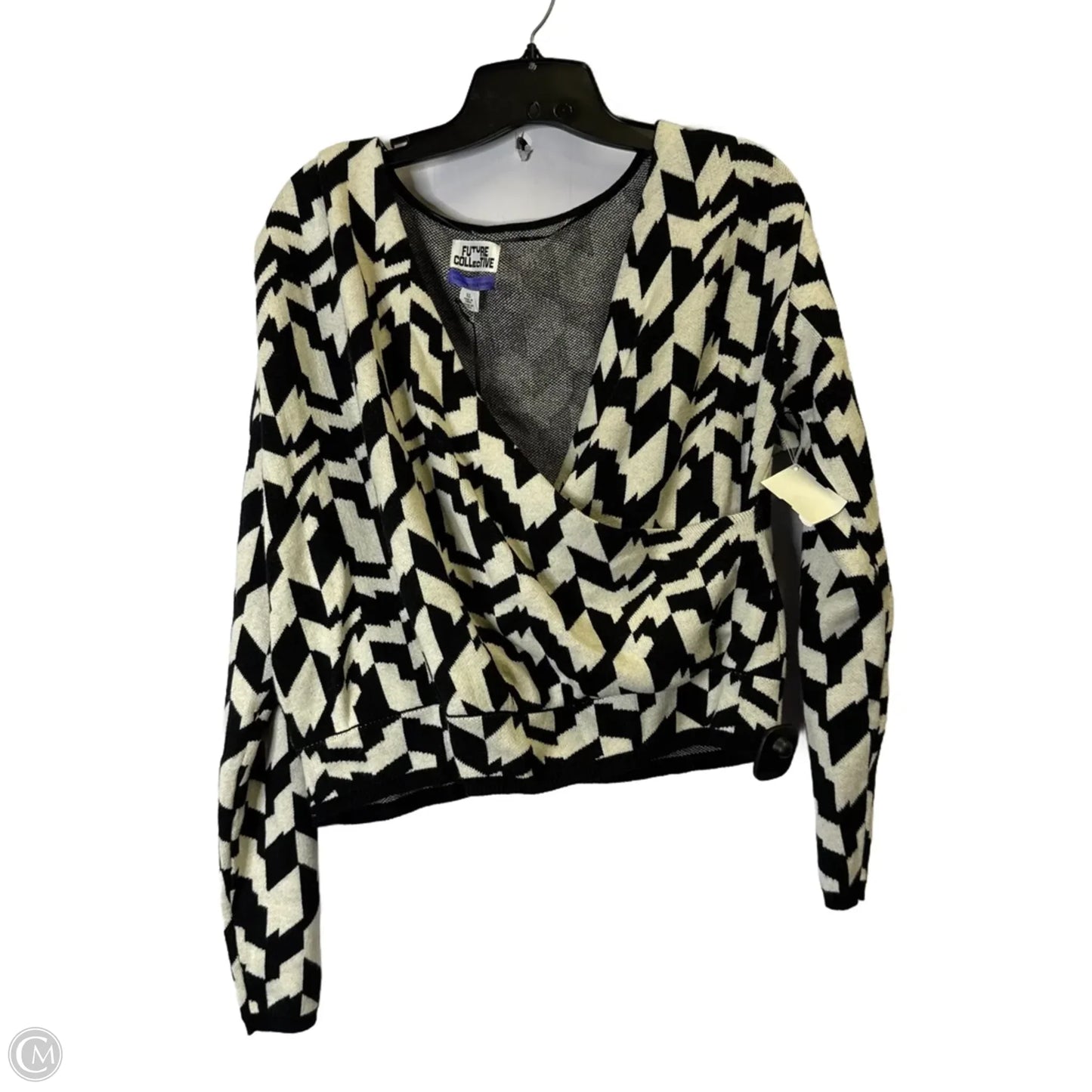 Sweater By Future Collective In Black & White, Size: Xl