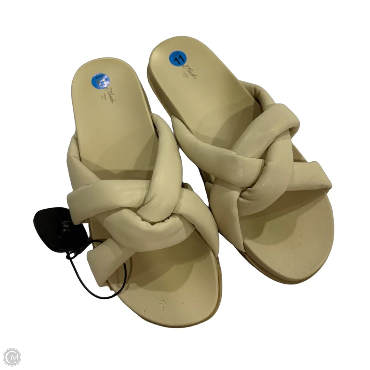 Sandals Flats By Universal Thread In Cream, Size: 11