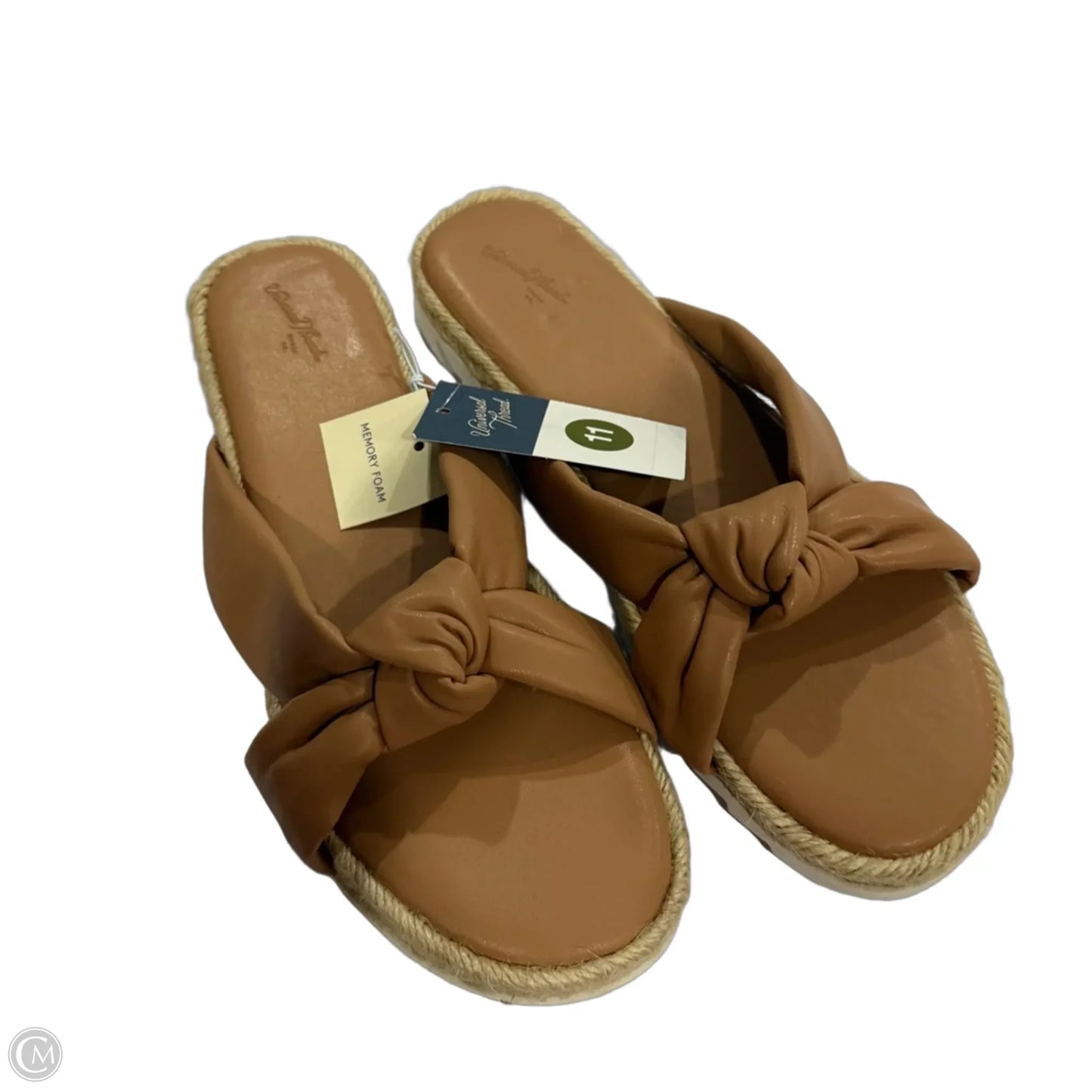 Sandals Flats By Universal Thread In Tan, Size: 11