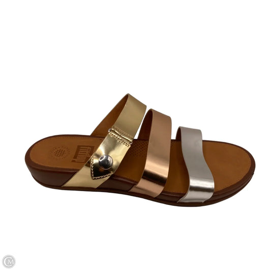 Sandals Flats By Fitflop In Bronze, Size: 9