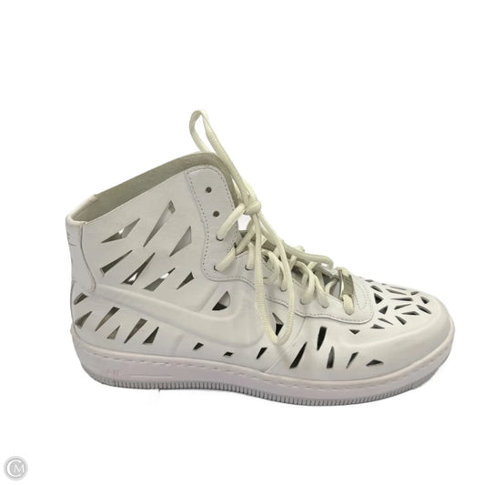 Shoes Sneakers By Nike In White, Size: 9
