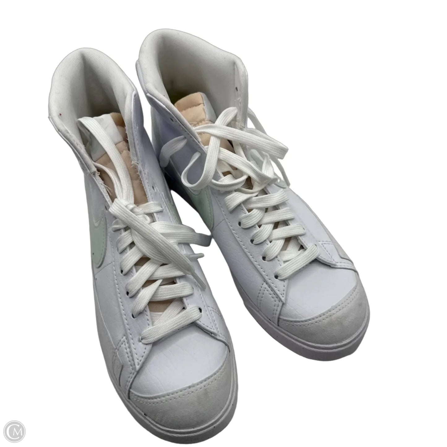 Shoes Sneakers By Nike In White, Size: 9