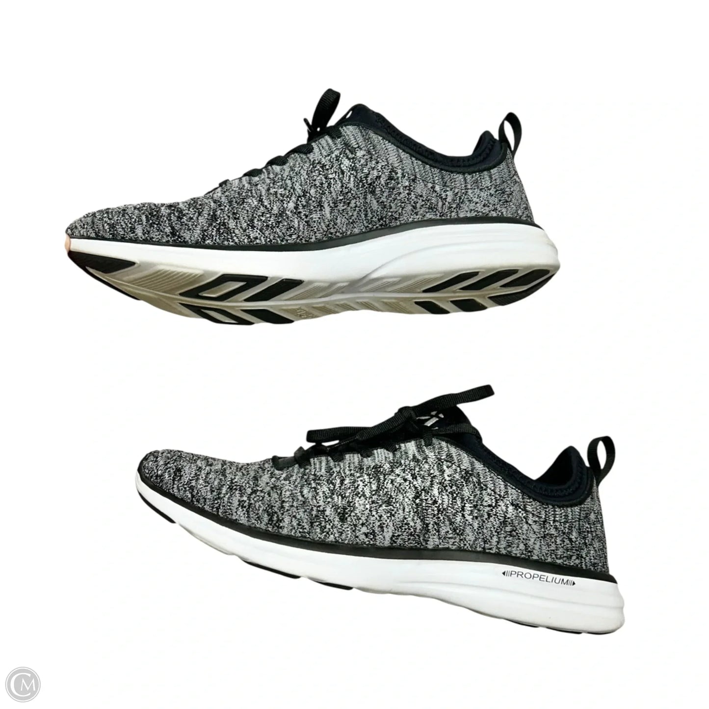 Shoes Designer By Apl In Black & White, Size: 8.5