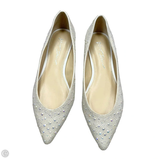 Shoes Flats By Betsey Johnson In White, Size: 8.5