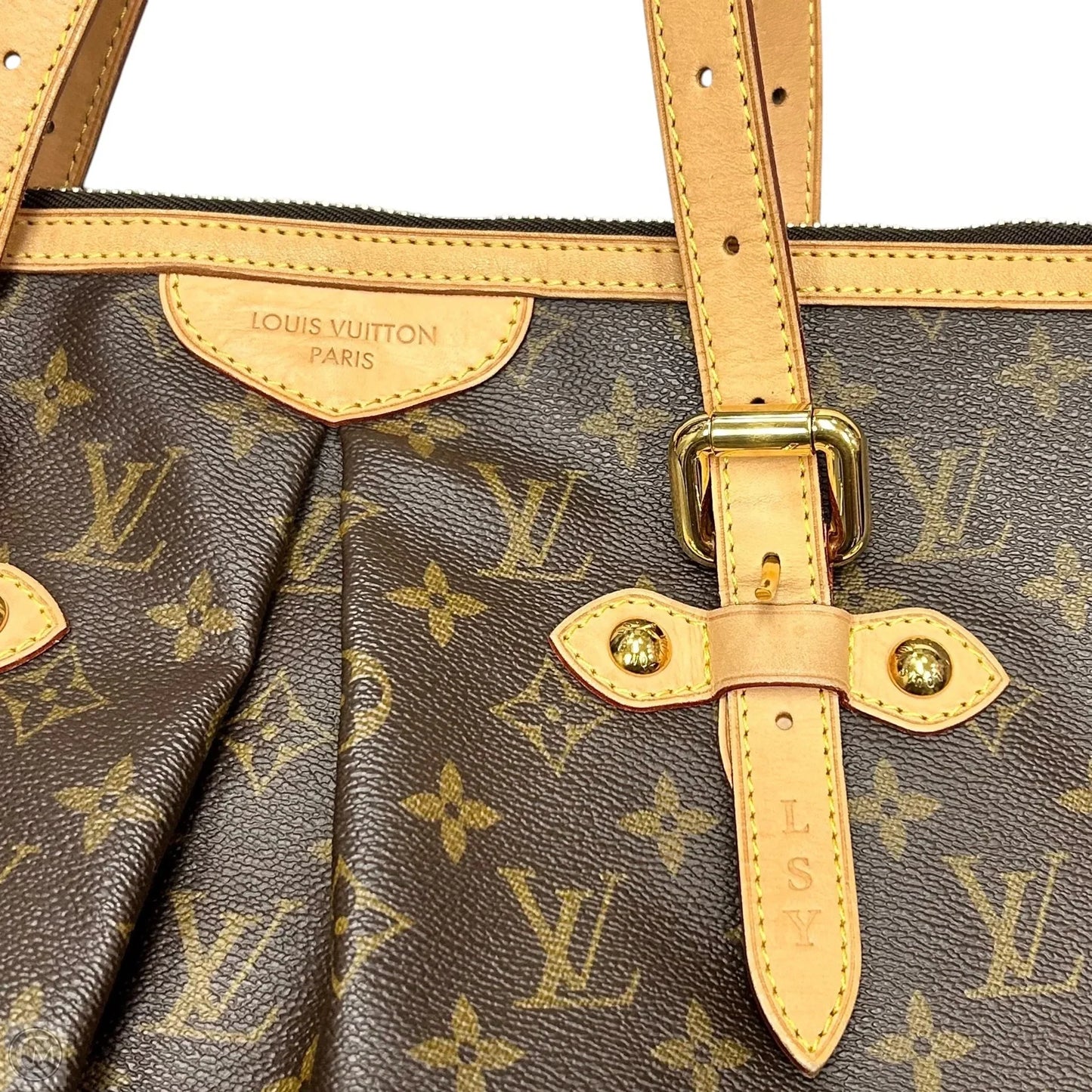 Handbag Luxury Designer By Louis Vuitton, Size: Large