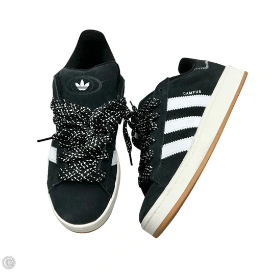 Shoes Sneakers By Adidas In Black & White, Size: 9