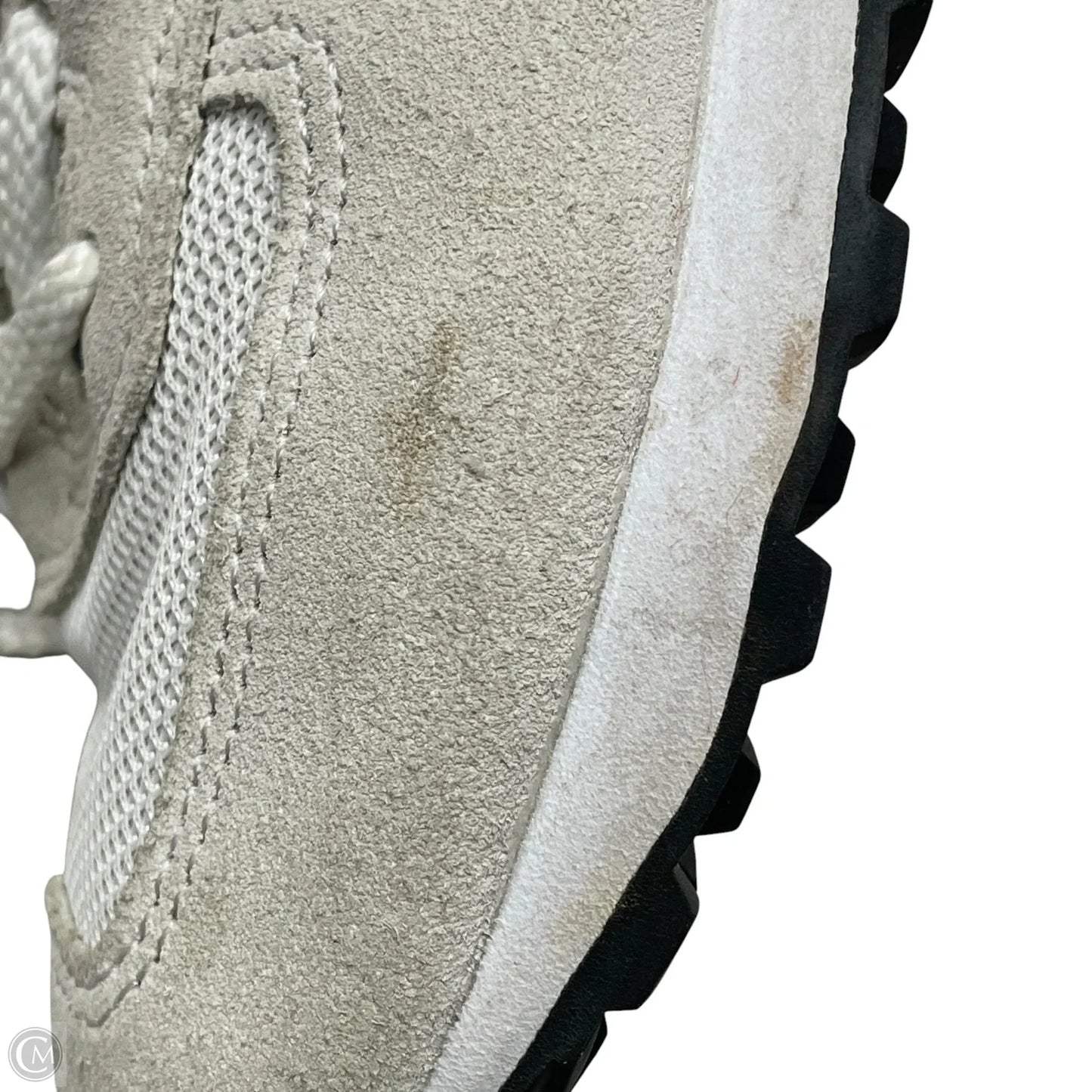 Shoes Sneakers By New Balance In Grey & White, Size: 8.5