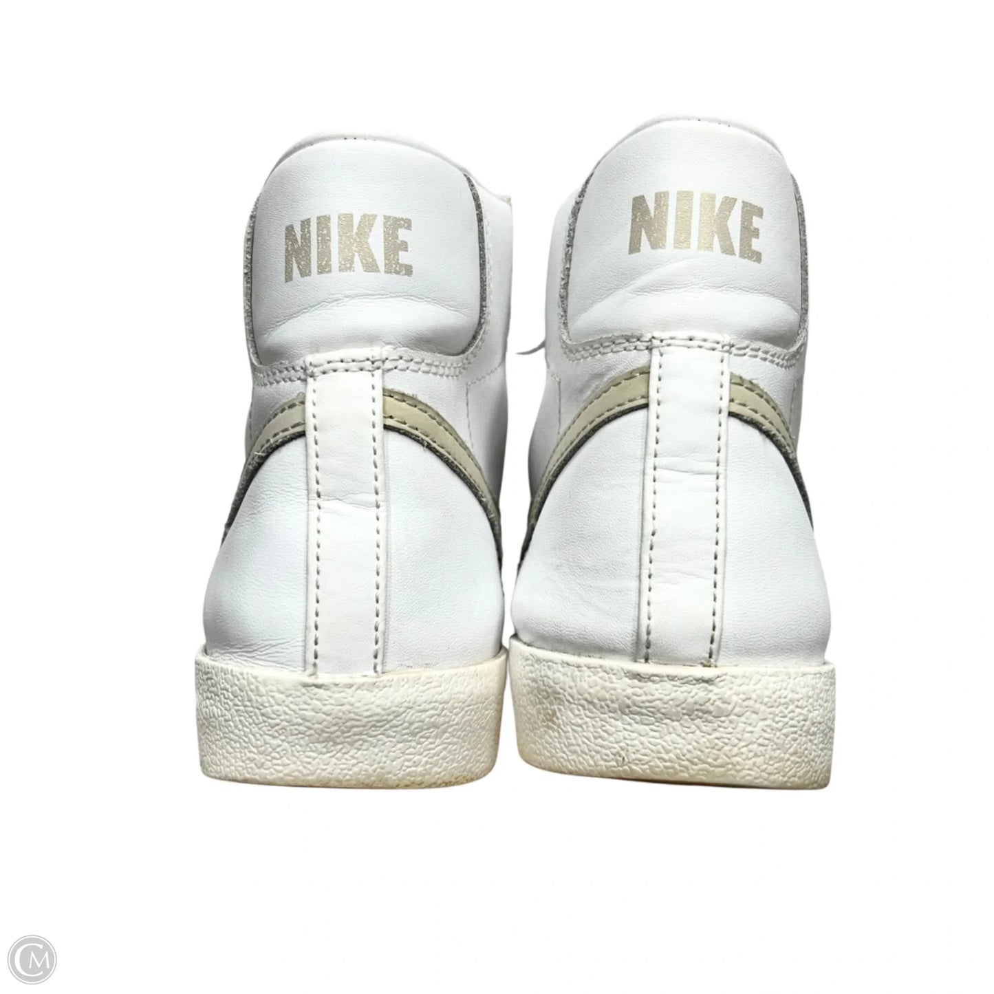 Shoes Sneakers By Nike In Cream & White, Size: 10