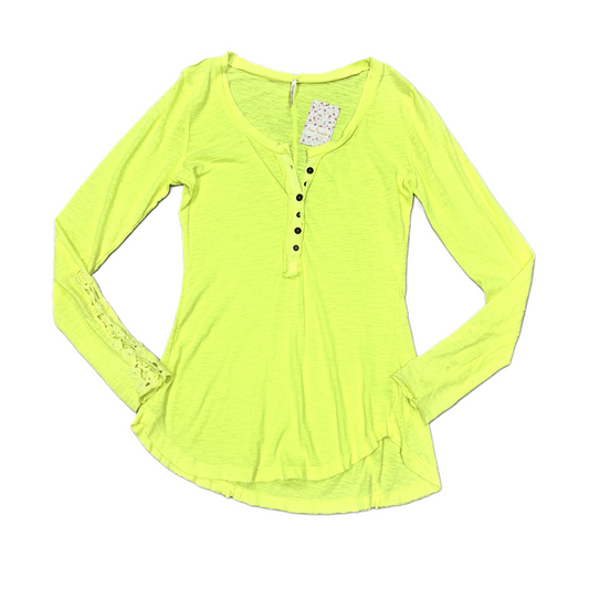 Top Long Sleeve By Free People In Neon, Size: M