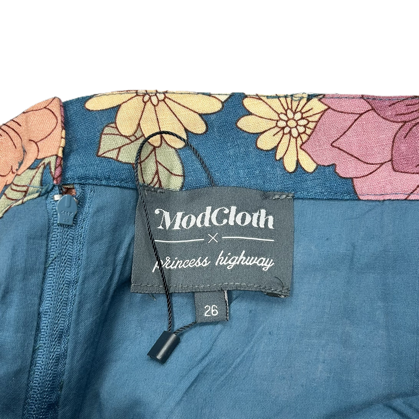 Skirt Mini & Short By Modcloth In Floral Print, Size: 26