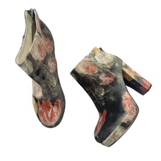 Boots Ankle Heels By Bettye Muller In Floral Print, Size: 7