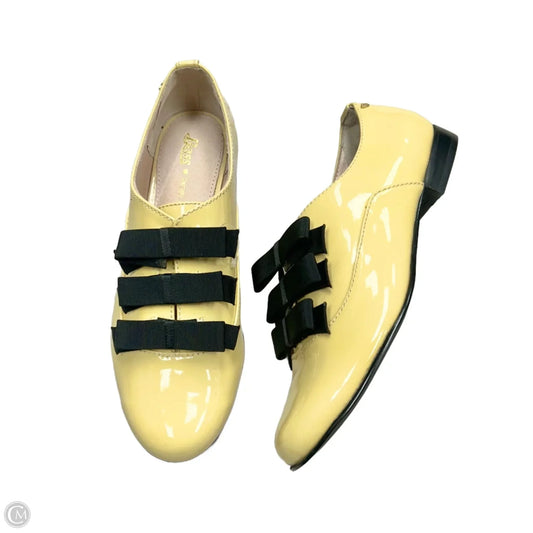 Shoes Flats By Bass In Black & Yellow, Size: 6.5