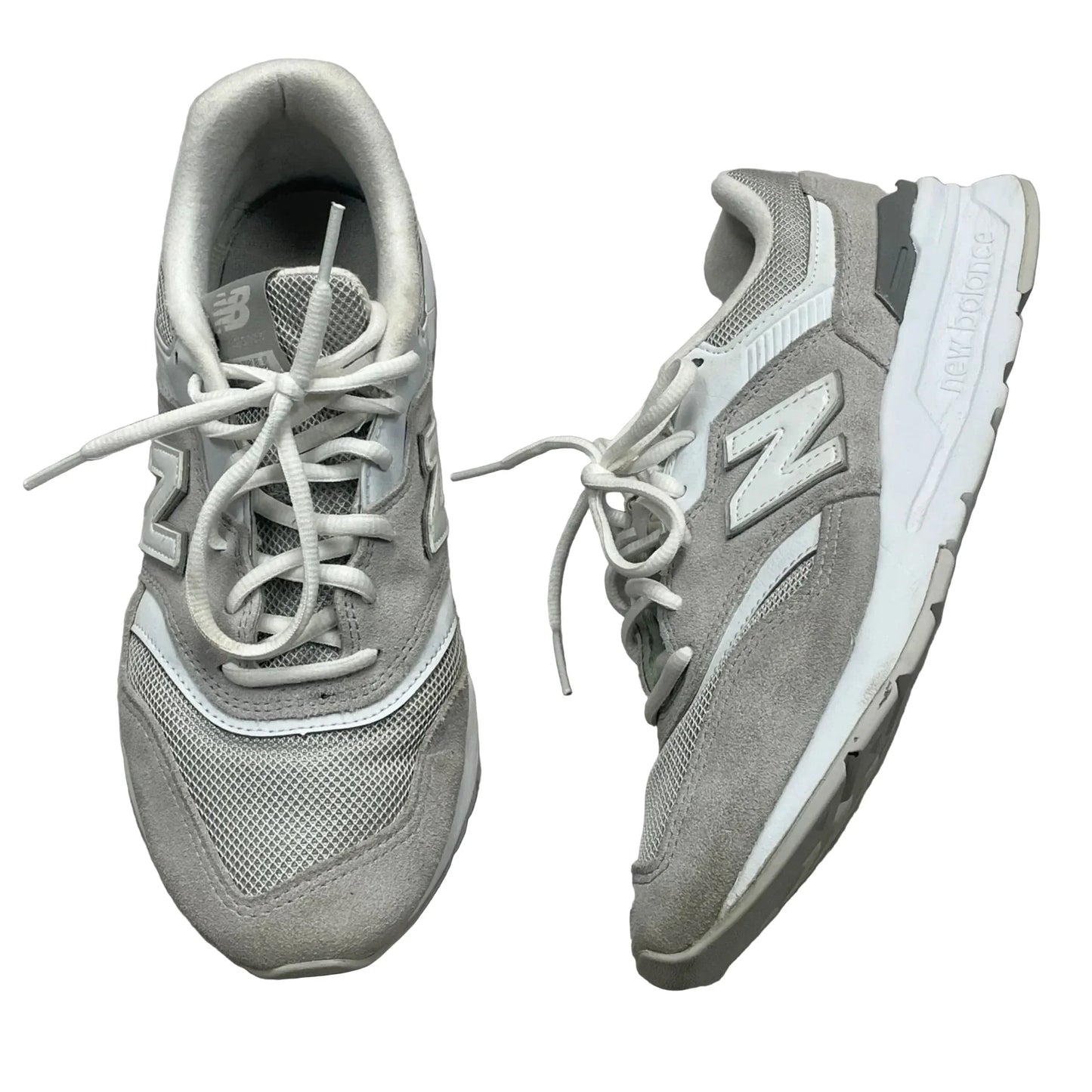 Shoes Athletic By New Balance In Grey & White, Size: 8