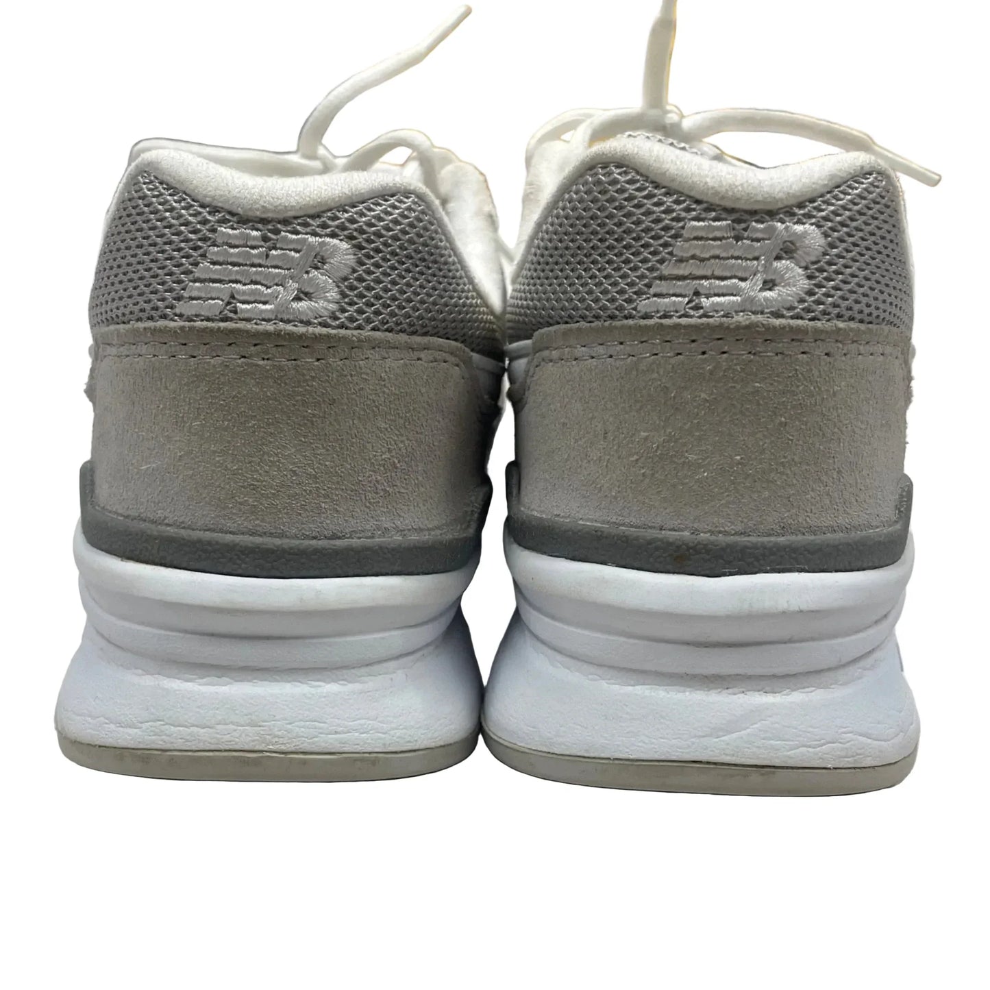 Shoes Athletic By New Balance In Grey & White, Size: 8