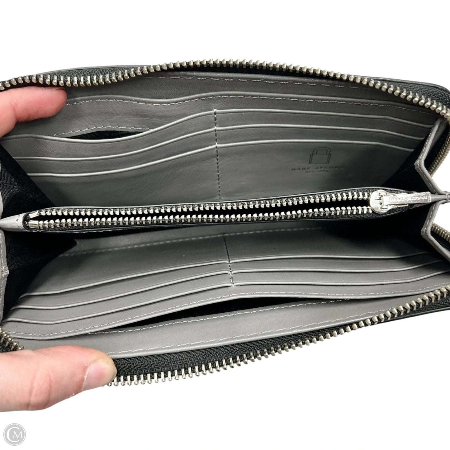 Wallet Designer By Marc Jacobs, Size: Medium