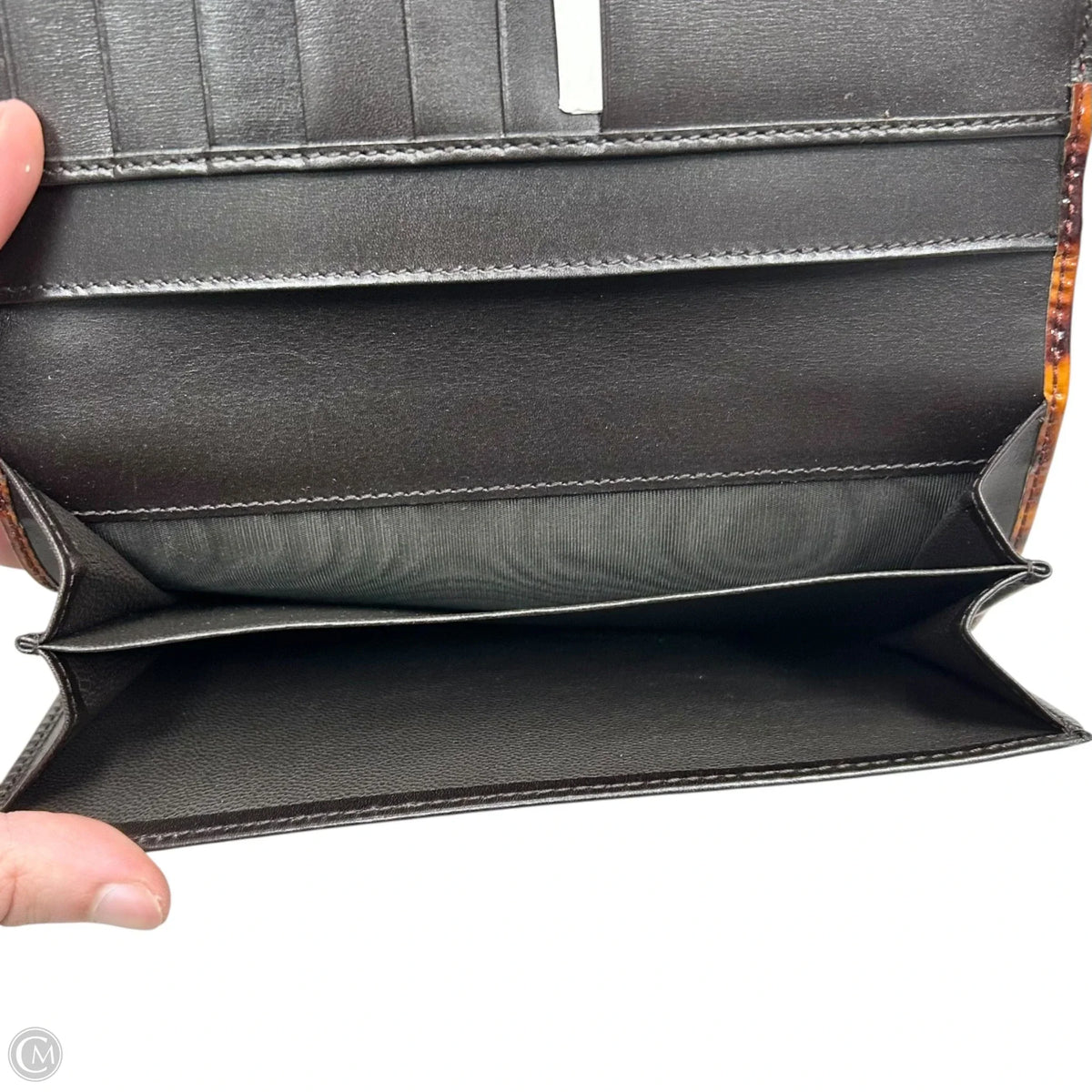 Wallet Luxury Designer By Gucci, Size: Medium