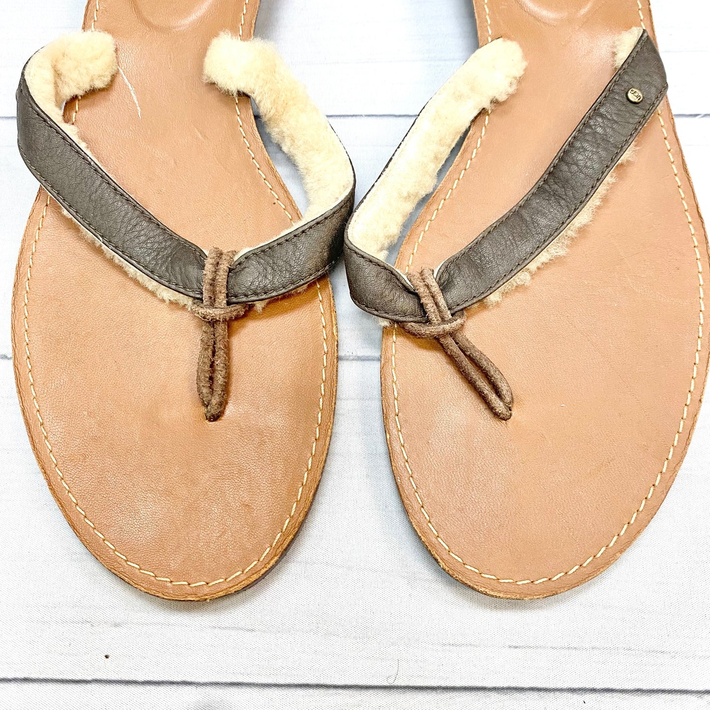 Sandals Designer By Ugg  Size: 12