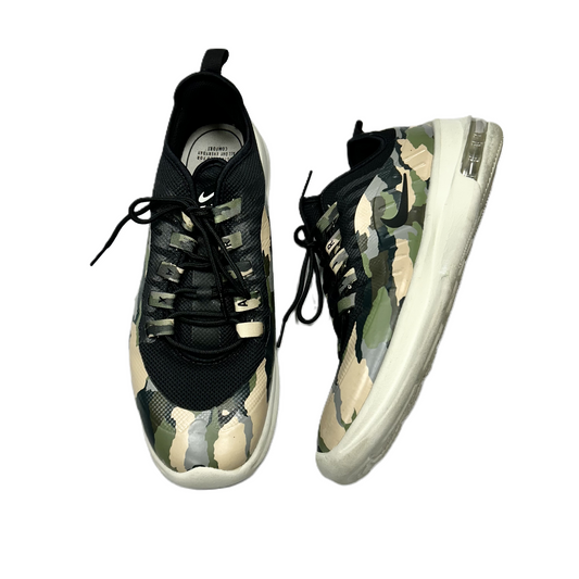 Camouflage Print Shoes Athletic By Nike, Size: 10.5