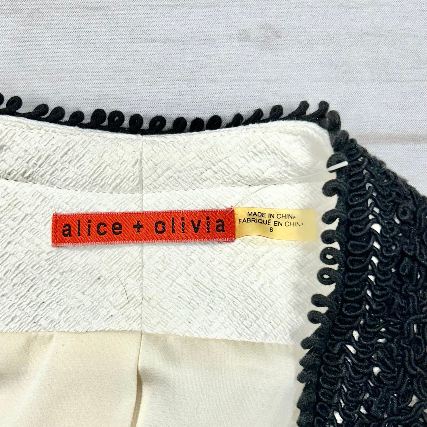 Blazer Designer By Alice + Olivia In Black & White, Size: S