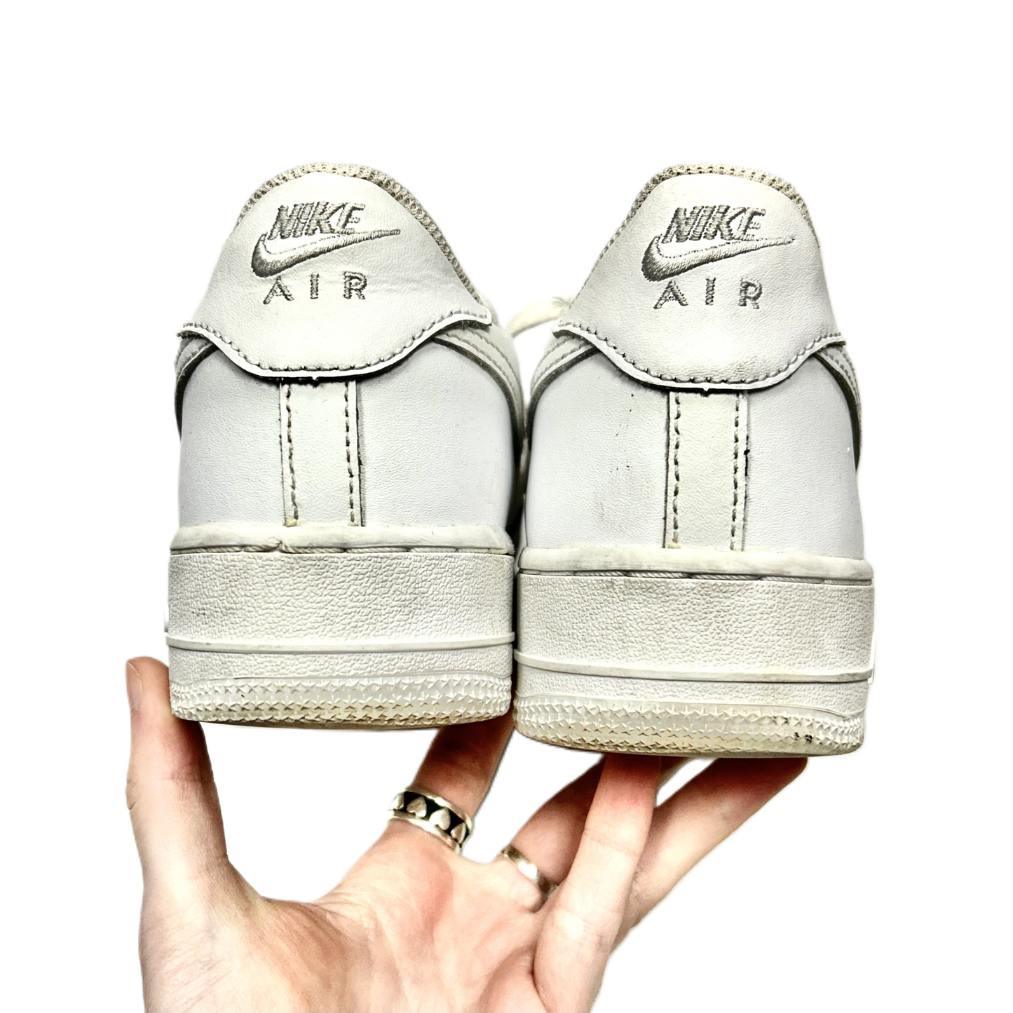 Shoes Sneakers By Nike In White, Size: 8.5