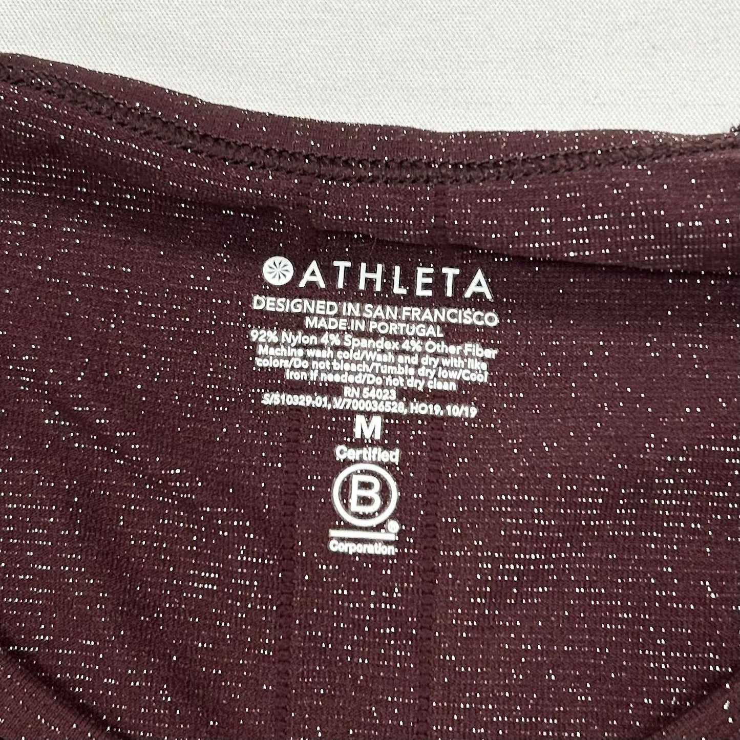 Athletic Top Long Sleeve Crewneck By Athleta In Purple & Silver, Size: M