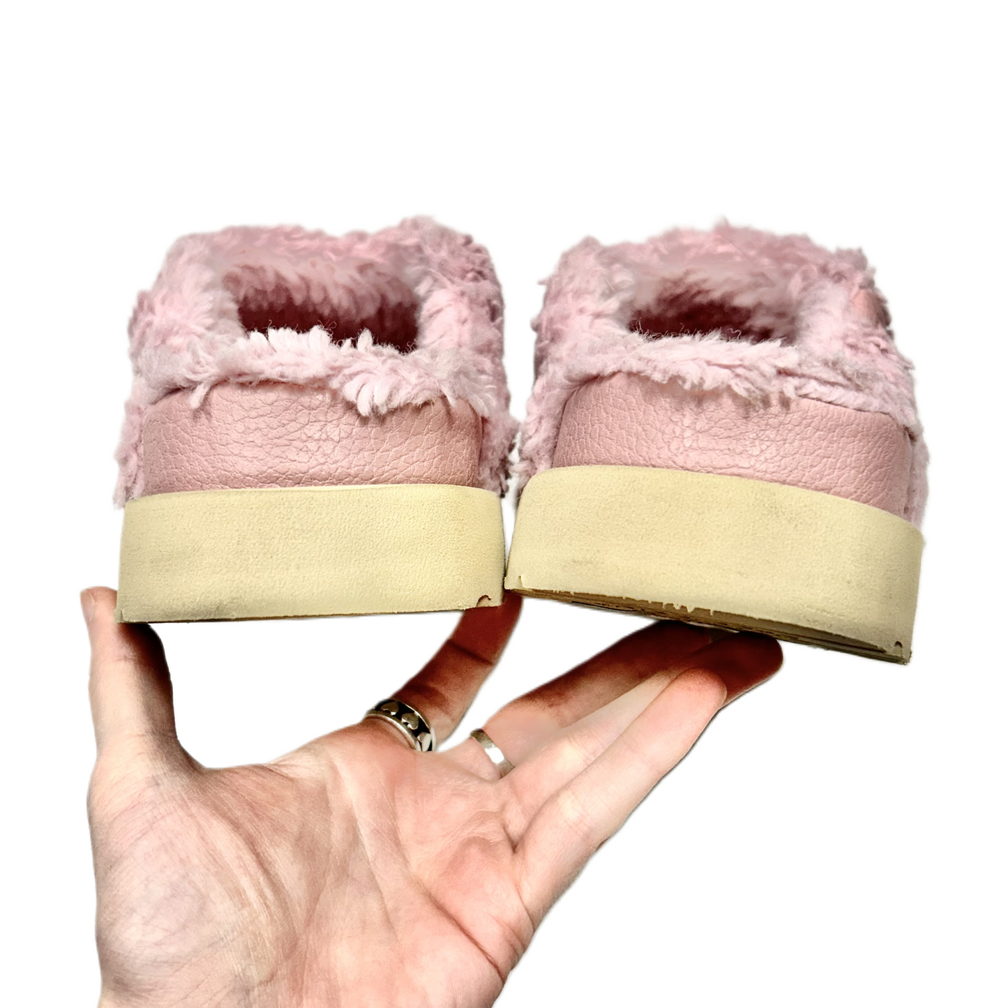 Shoes Designer By Ugg In Pink, Size: 9