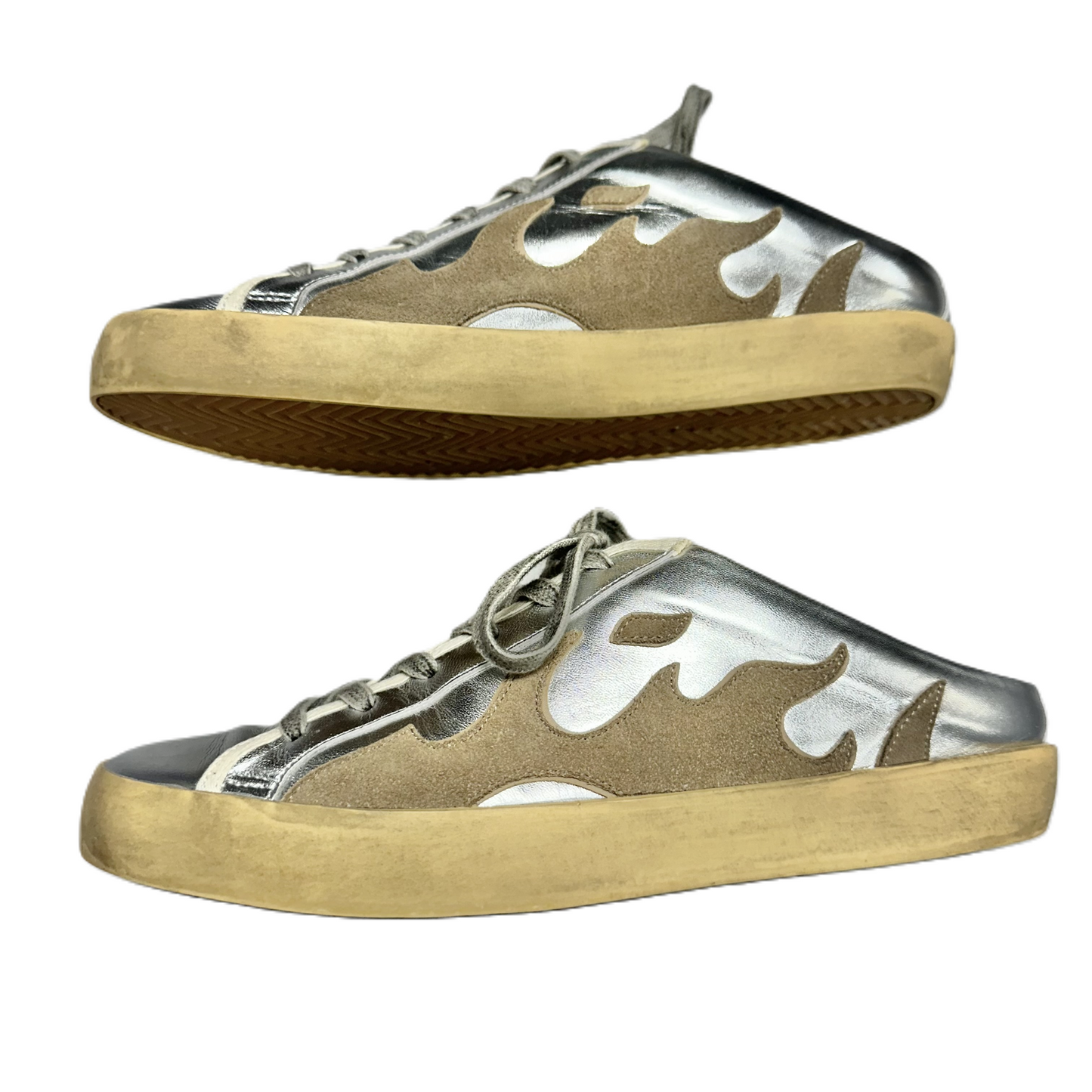 Shoes Sneakers By Gamin In Silver & Tan, Size: 9.5