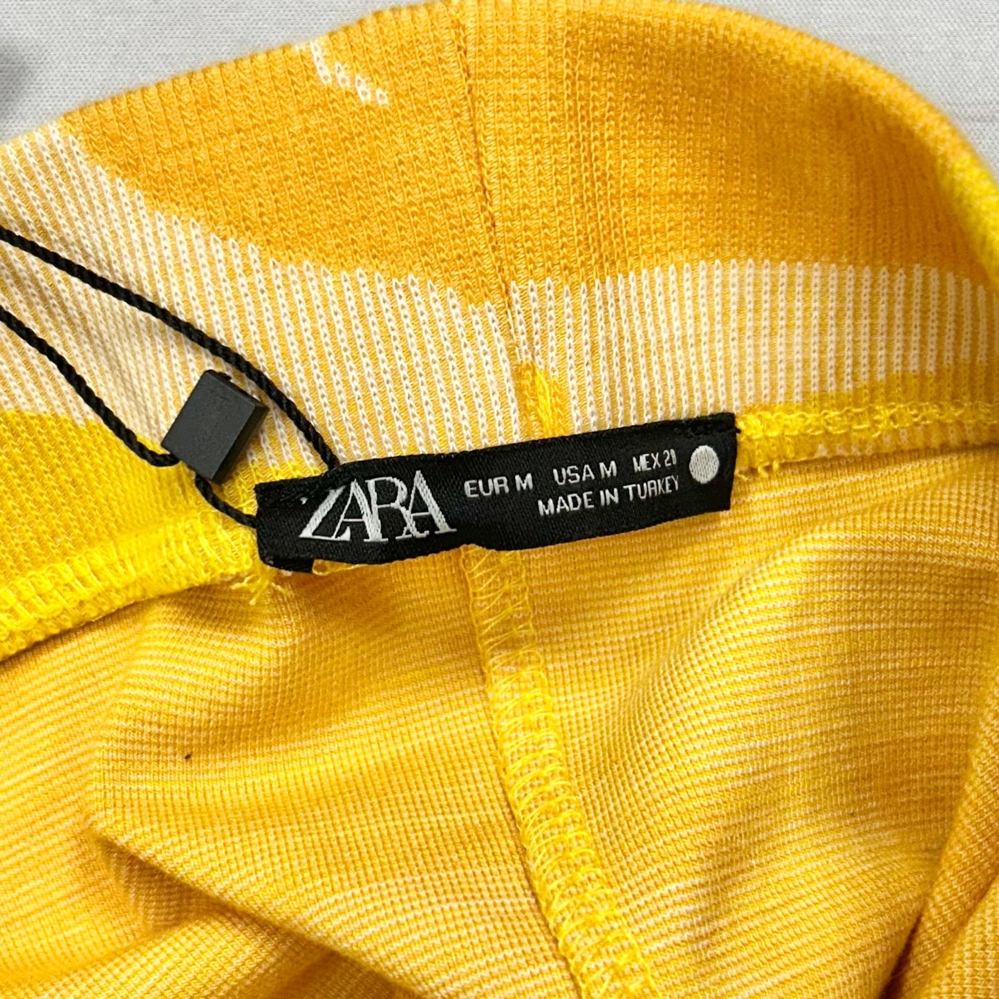 Skirt Maxi By Zara In Yellow, Size: M