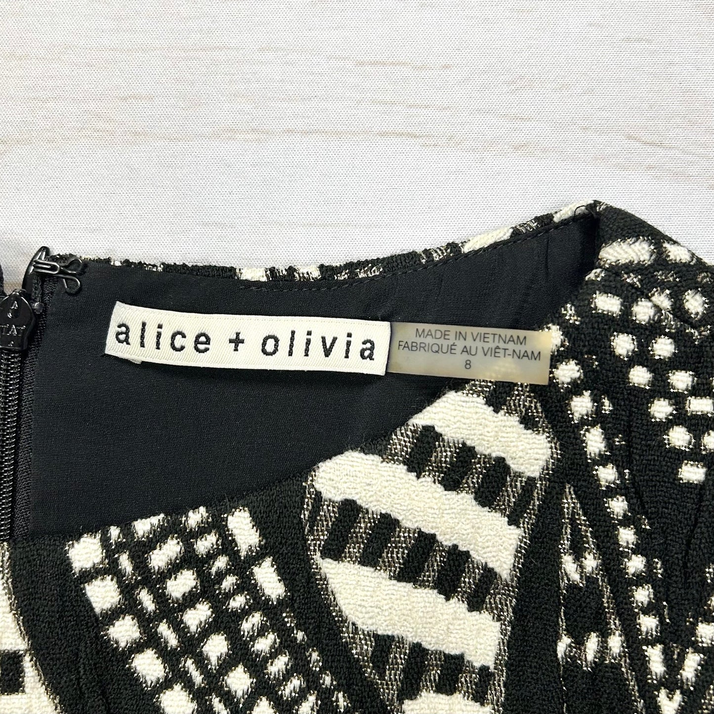 Dress Designer By Alice + Olivia In Black & Cream, Size: M