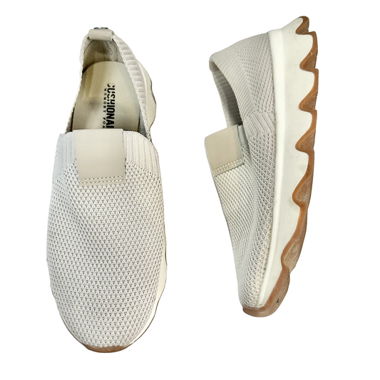 Shoes Sneakers By Cushionaire In Beige, Size: 8