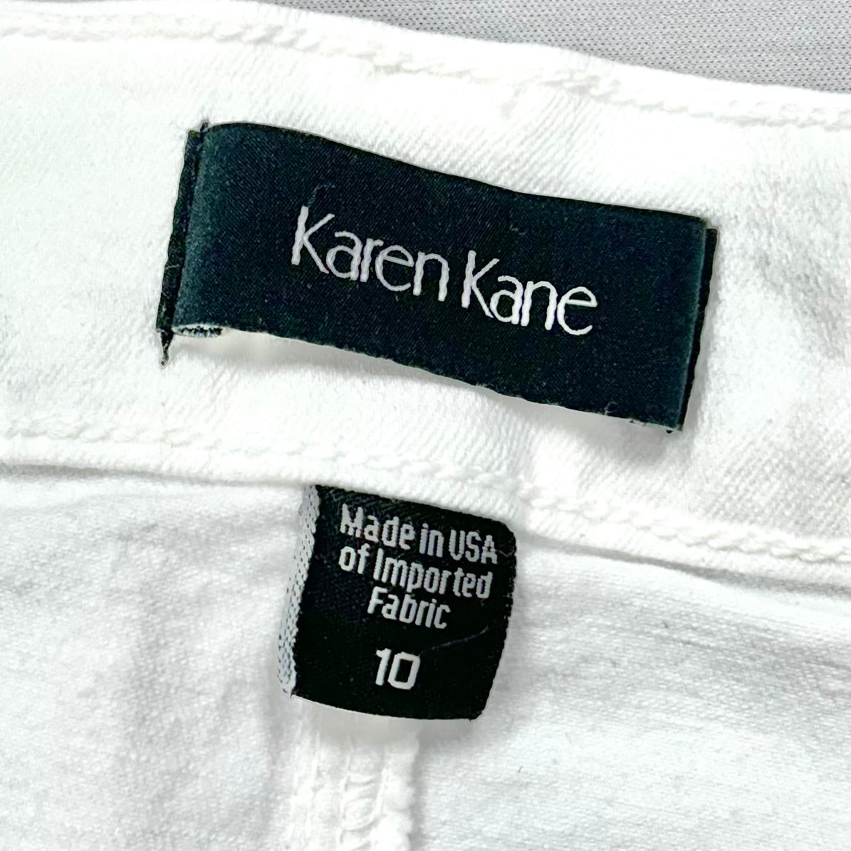 Jeans Flared By Karen Kane In White Denim, Size: 10