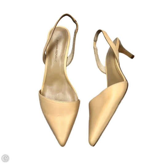 Shoes Heels Kitten By Banana Republic In Peach, Size: 7.5