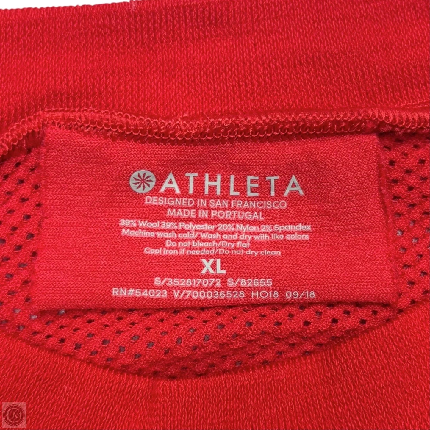 Athletic Top Long Sleeve Crewneck By Athleta In Red, Size: Xl