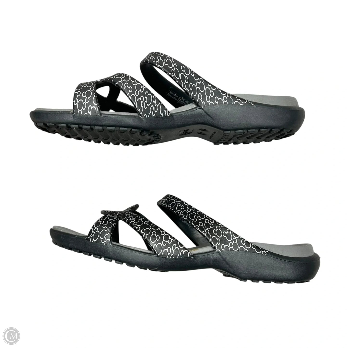 Sandals Flats By Crocs In Black, Size: 7