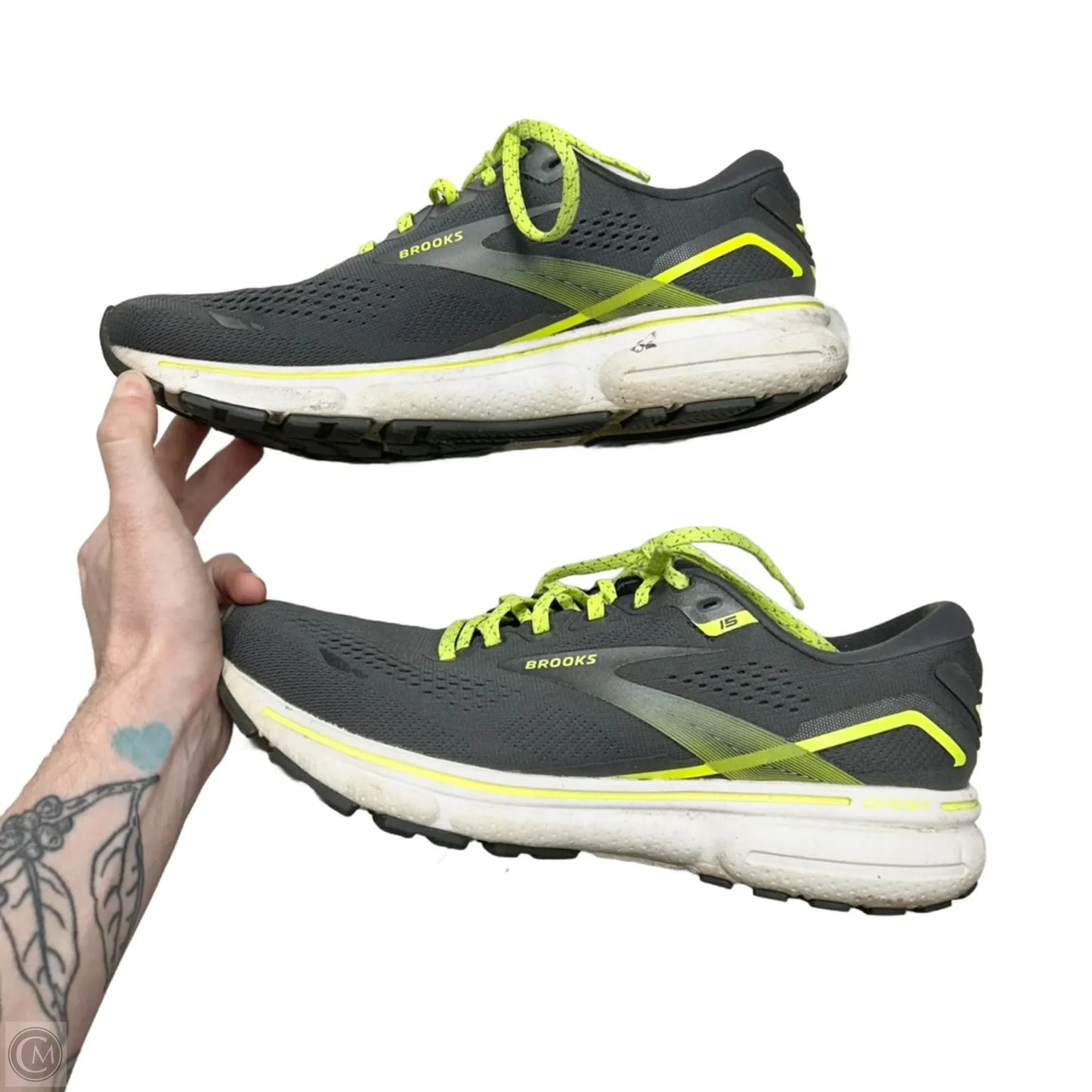 Shoes Athletic By Brooks In Grey, Size: 8.5