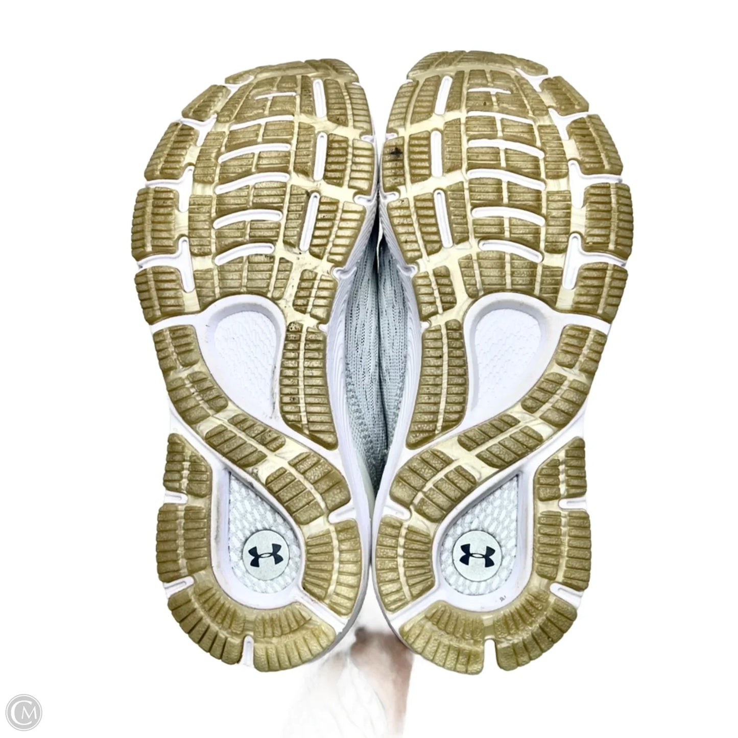 Shoes Athletic By Under Armour In Silver, Size: 9.5