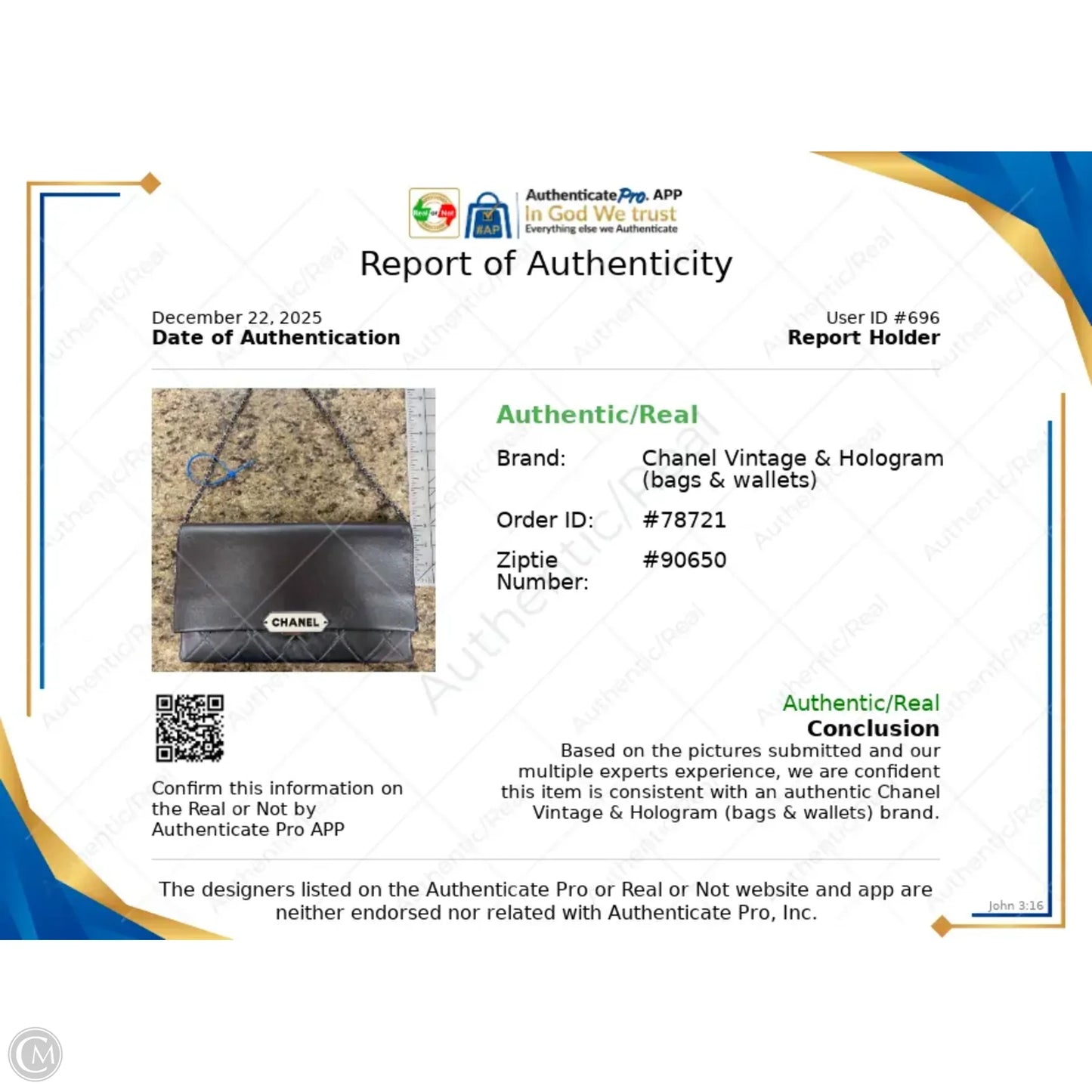 Clutch Luxury Designer By Chanel, Size: Medium